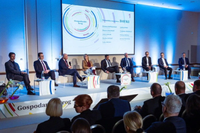 55039171134 6f4198dc44 c