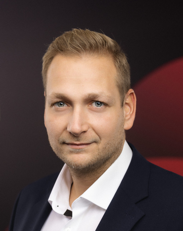 BE terna   corporate   nov 2021 204 portrait