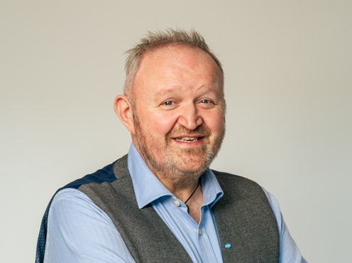 Perry Timms Headshot 2024[94]