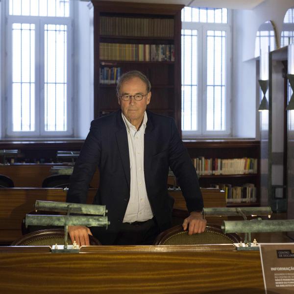 Paul Evans Library1 2.4 MB