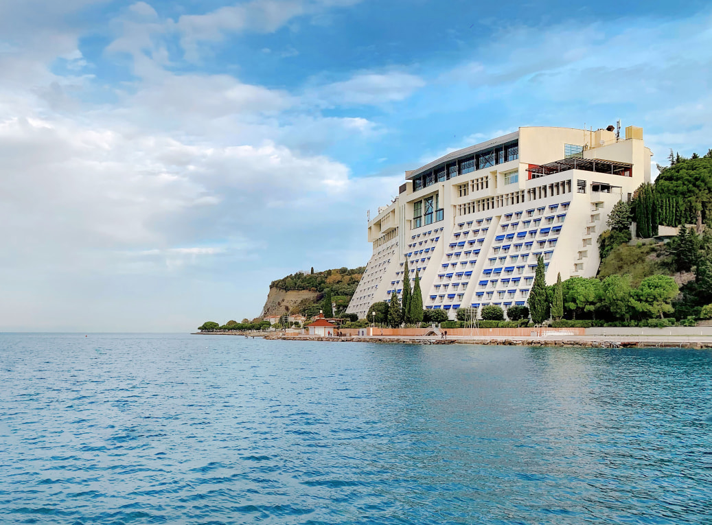 hotel 512 4cb202d6 1037 765