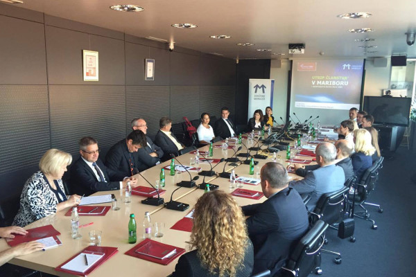 UtripClanstva MB 8.7. 03