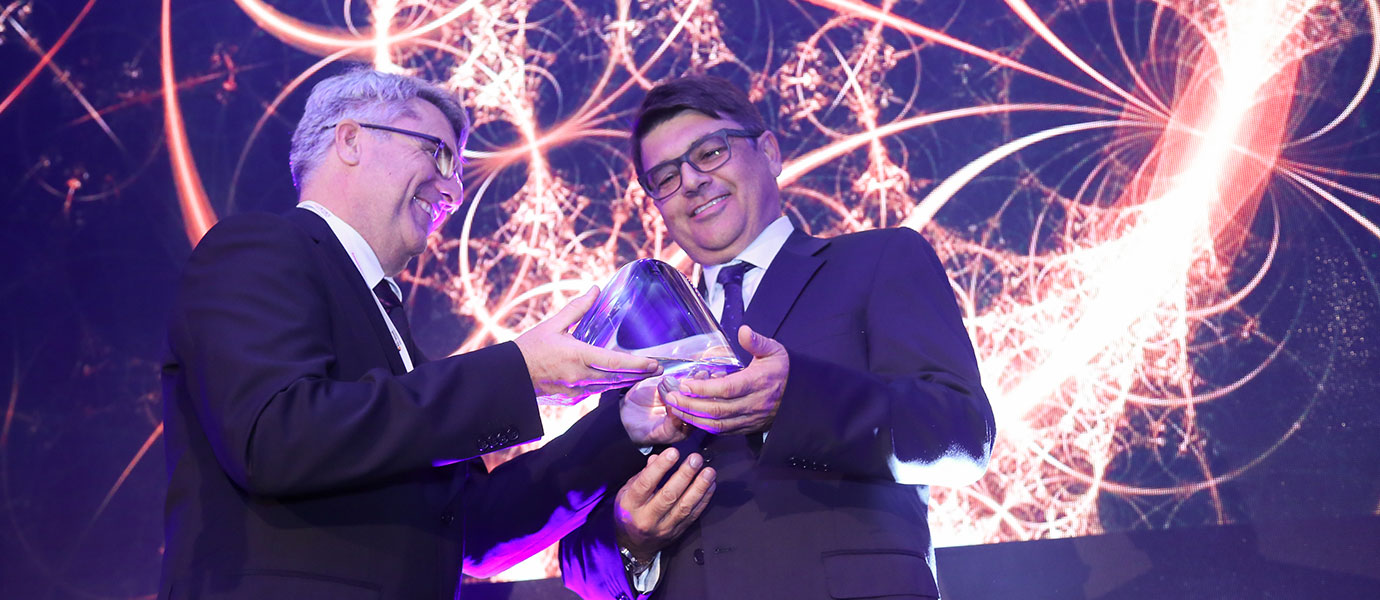 priznanje manager leta